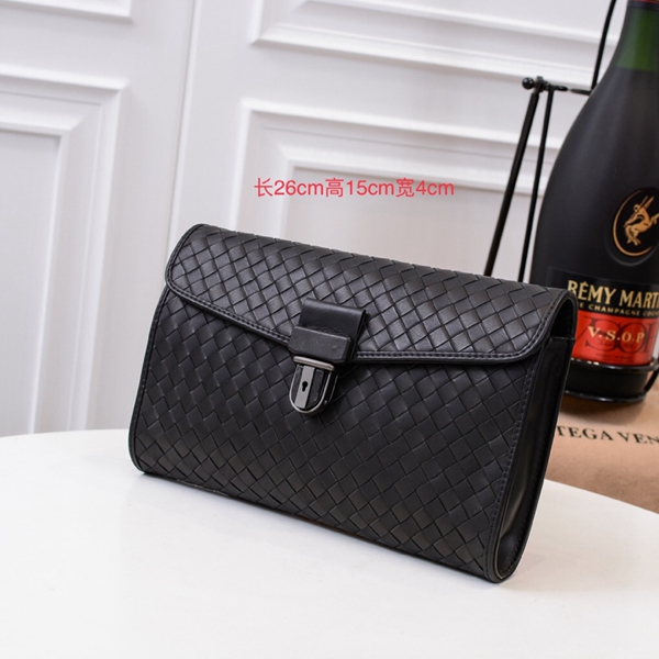 ボッテガヴェネタバッグ背面デザイン